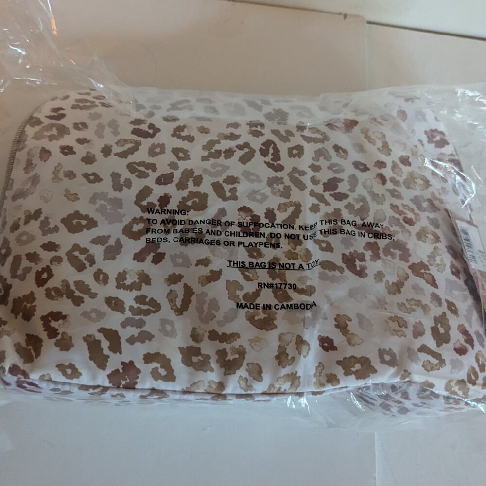 NWT 2pc Sonia Kashuk Makeup Bag Set Animal Print Designer Christmas Holiday Gift